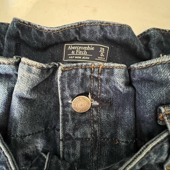 A&F Ultra High Rise Paper Bag Waist Mom Jean Size 25 - Picture 6 of 11